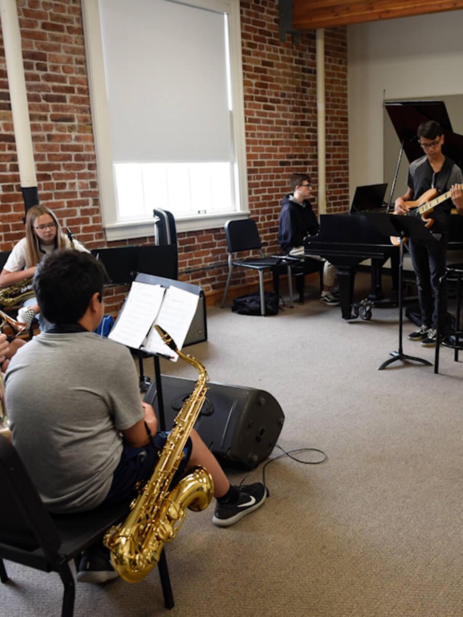 students practicing in a small jazz ensemble
